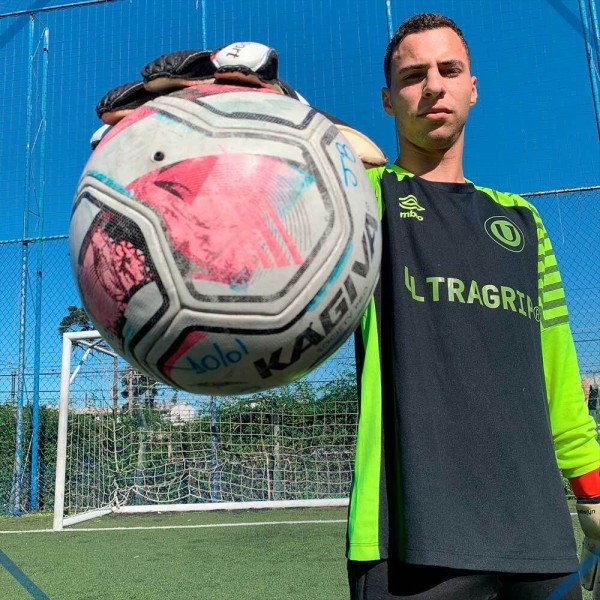 Encontraproduto.com.br - ULTRAGRIP® LUVAS Cola Aumenta e Recupera a Aderência de Luvas para Goleiro 120ml