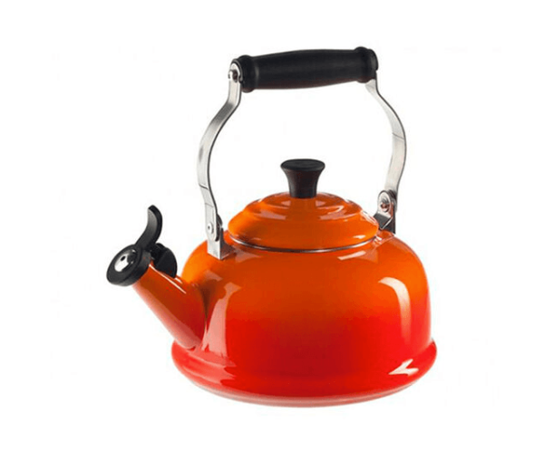 Encontraproduto.com.br - Chaleira Tradicional com Apito Laranja 1,6 Litros Le Creuset