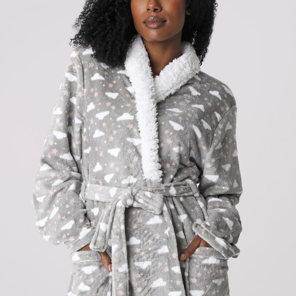 Encontraproduto.com.br - Roupao De Microfibra Estampado Com Bolso E Sherpa Nuvens P