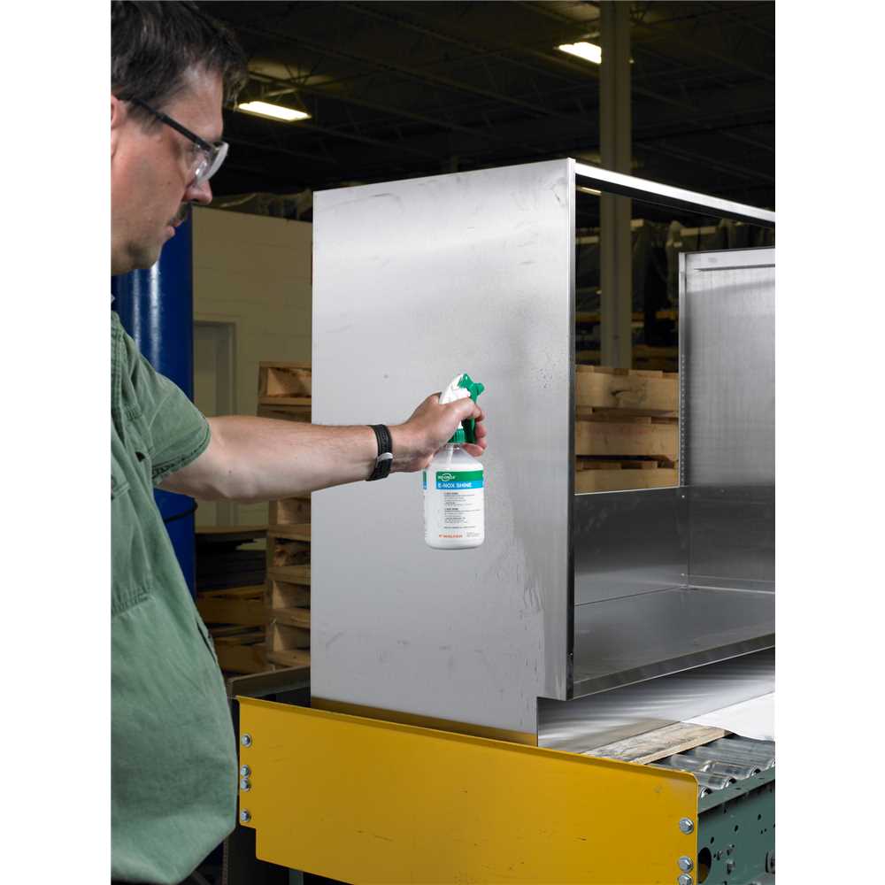 Encontraproduto.com.br - Removedor Protetor E-Inox 500ML Biodegradável com Borrifador- Walter