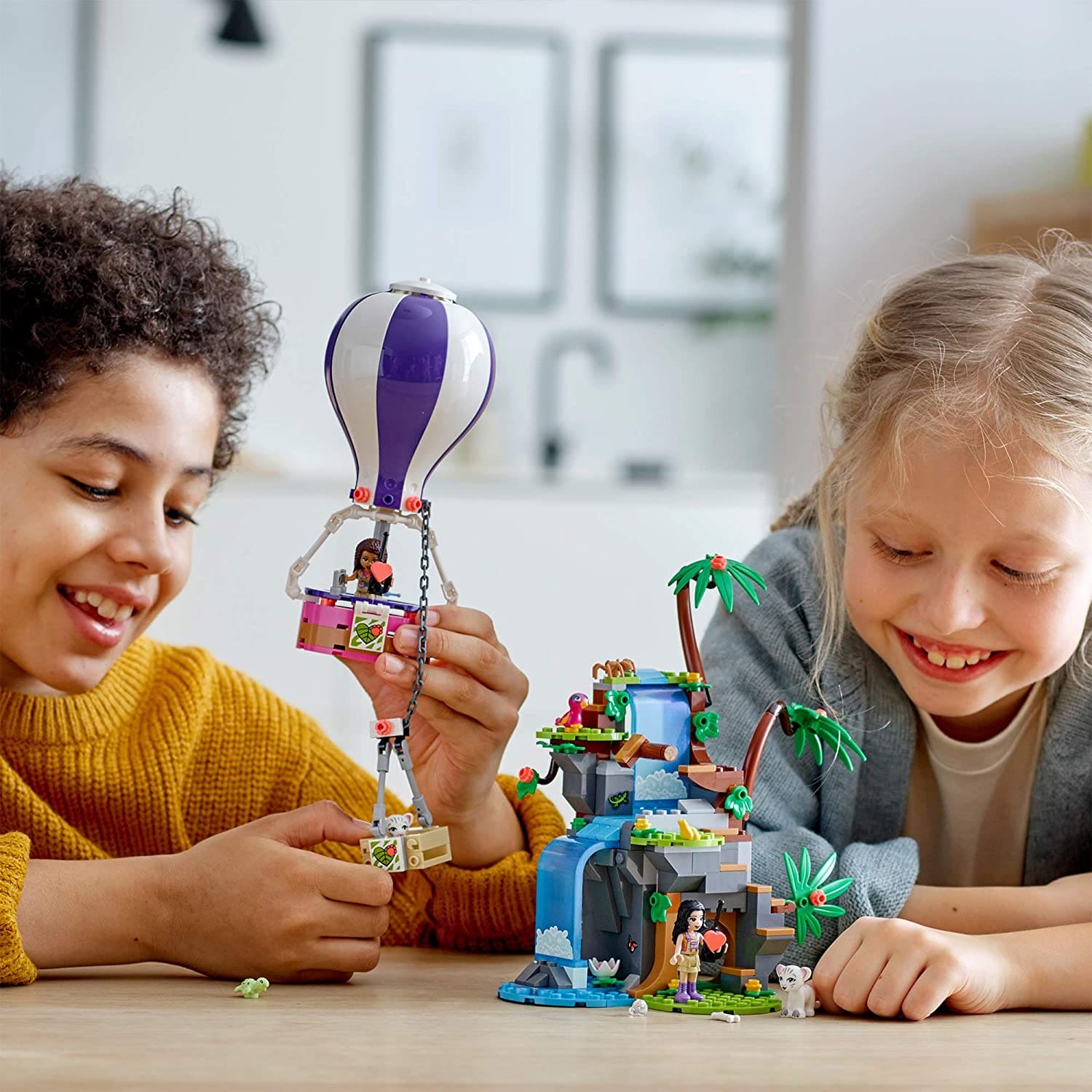 Encontraproduto.com.br - LEGO Friends - Resgate do Tigre na Selva com Balão - LEGO