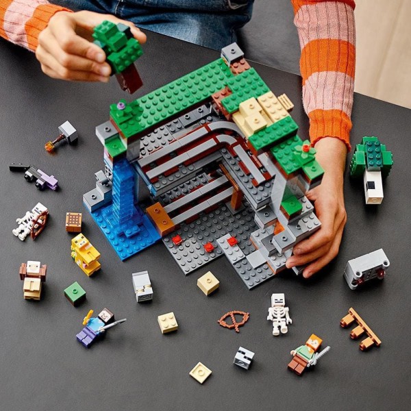 Encontraproduto.com.br - LEGO Minecraft - O Combate do Fim - Lego