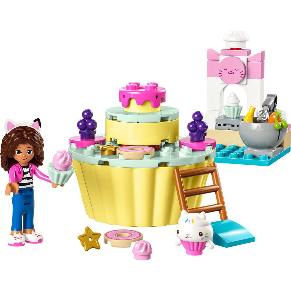 Encontraproduto.com.br - LEGO Set Gabbys Dollhouse 10785 Cozinha Divertida com o Bolinho 58 peças