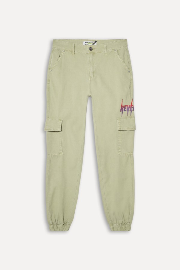 Encontraproduto.com.br - CALCA SARJA JOGGER BORDADO