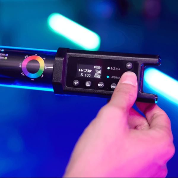 Encontraproduto.com.br - Bastão LED Godox TL180 RGB Tube Light 55w Bluetooth WiFi DMX (180cm)