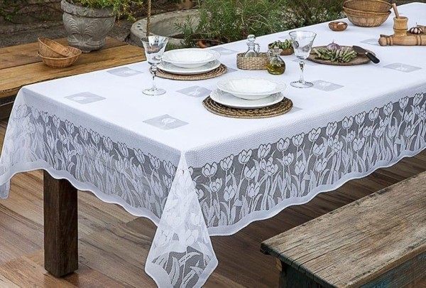 Encontraproduto.com.br - Toalha De Mesa Renda 6 Lugares 1,60X2,20M Tulipas