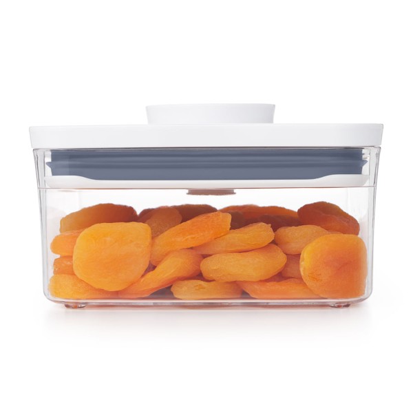 Encontraproduto.com.br - Pote em acrílico com tampa hermética Oxo 8x17x17cm 750ml