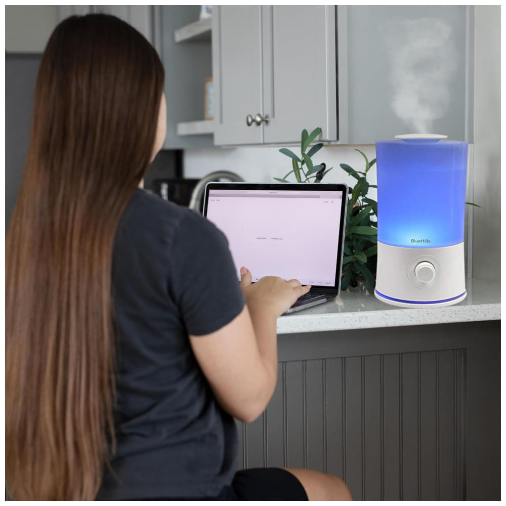 Encontraproduto.com.br - Premium Umidificador Ultrassônico Portátil 2L com Aromaterapia e 7 Luzes LED, até 40H, 110v, BLUEHILLS, Branco