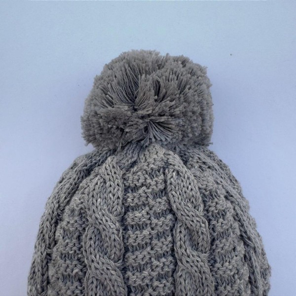 Encontraproduto.com.br - Gorro de Tricô Para Meninos Com Pompom Cinza Claro