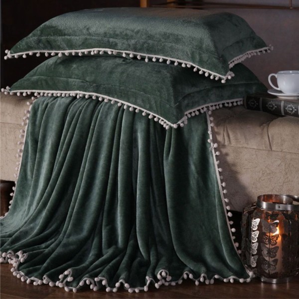 Encontraproduto.com.br - Cobertor Manta Plush Queen com Pompom Premium 3 Peças Verde