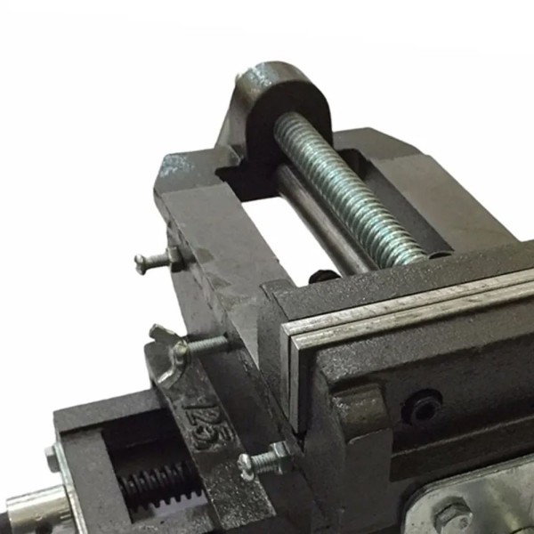 Encontraproduto.com.br - Morsa Sem Base Giratória Coordenada Abertura 125 Mm