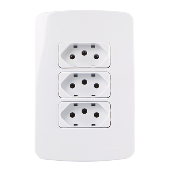 Linha B3 Conj 4×2 Tomada Tripla 2P+T 20A 250V