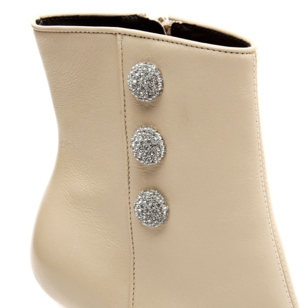 Encontraproduto.com.br - Bota Couro Creme Cano Curto Cecconello 2134002-2