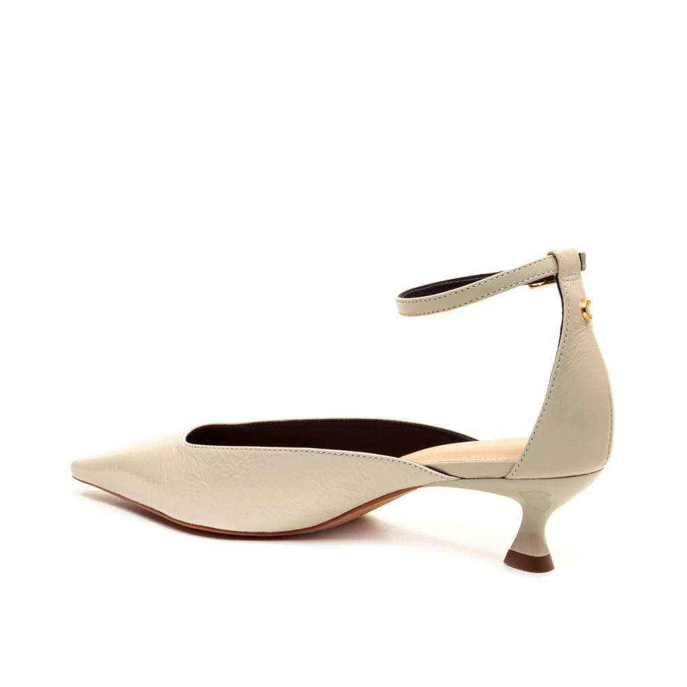 Encontraproduto.com.br - Scarpin Couro Off White Salto Baixo Cecconello 2615005-3