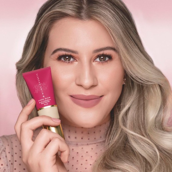 Encontraproduto.com.br - Base Niina Secrets Liquida Hidra Glow 30ml Cor 10