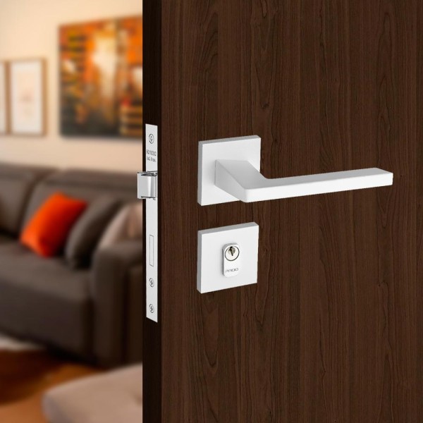 Encontraproduto.com.br - Fechadura Karli em Zamac Branco Texturizado Externa
