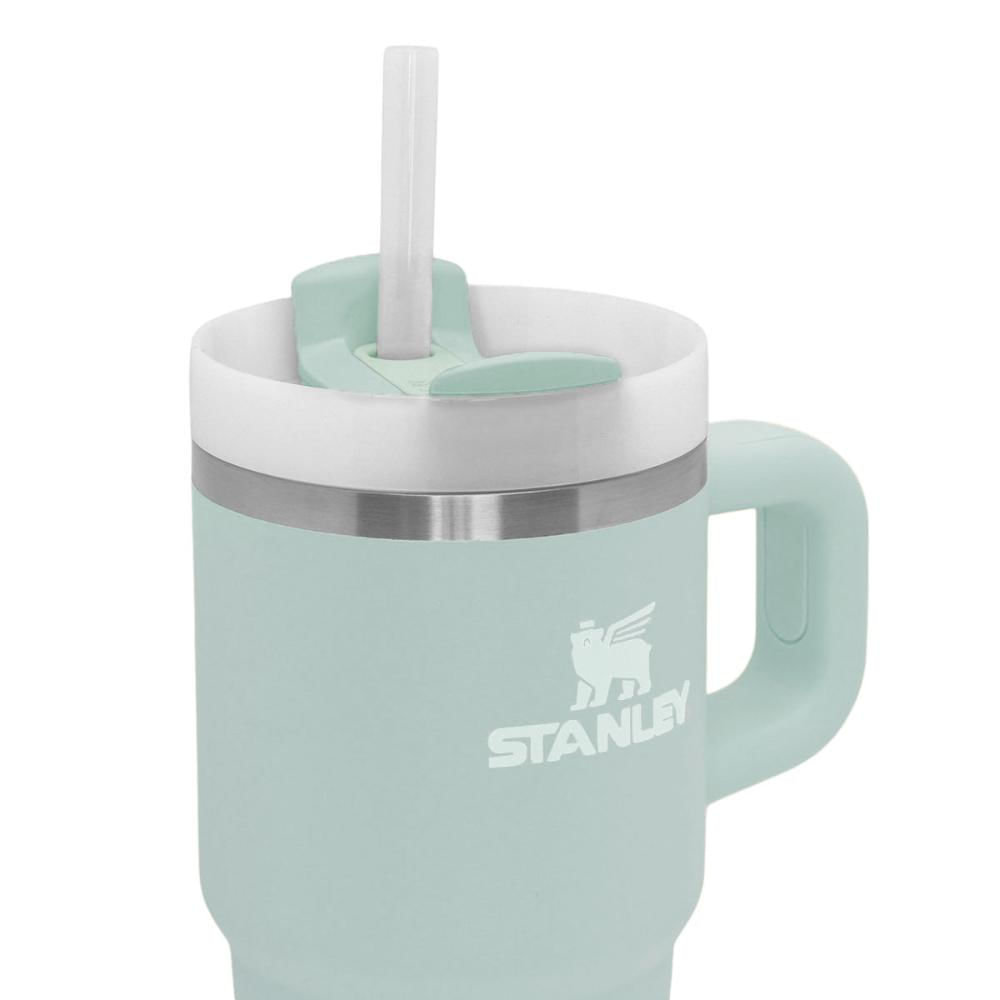 Encontraproduto.com.br - Copo Quencher Térmico Com Alça 2.0 Seafoam 590ml Stanley