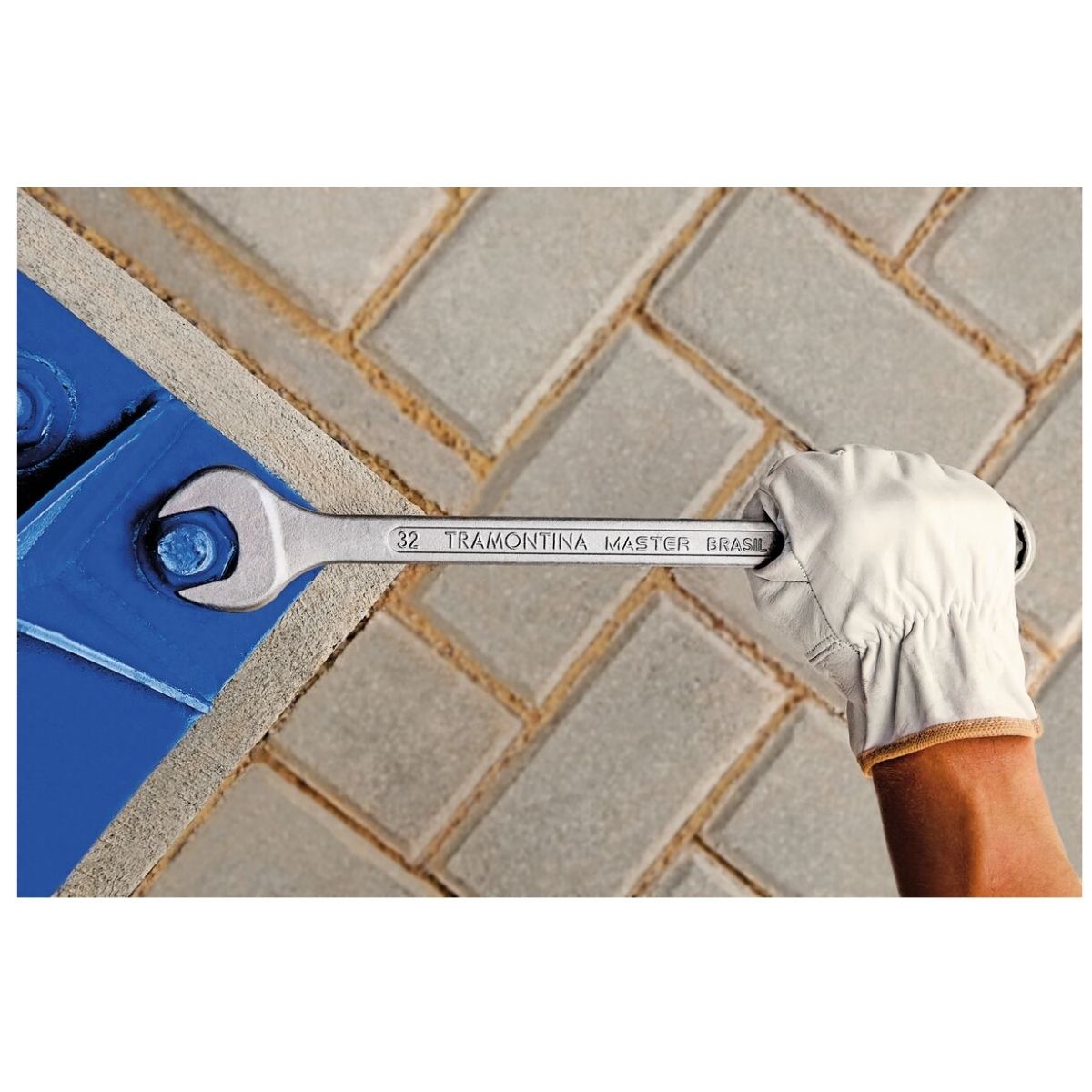 Encontraproduto.com.br - Chave Combinada 17 mm com Pescoço Tramontina MASTER com Corpo Forjado em Aço Especial Cromado