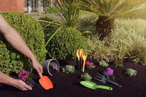 Encontraproduto.com.br - Pazinha Larga Para Jardinagem Tramontina Em Plástico Laranja