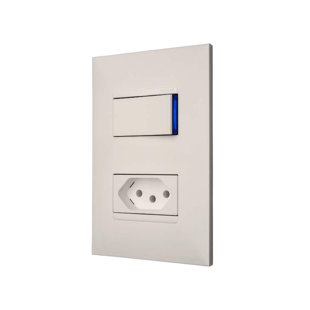 Encontraproduto.com.br - Conj Interruptor Simples+Tomada 2P+T 20A Branco Pp+