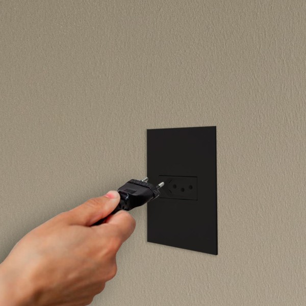 Encontraproduto.com.br - Módulo Tomada 2p+T 20a Preto Pp+