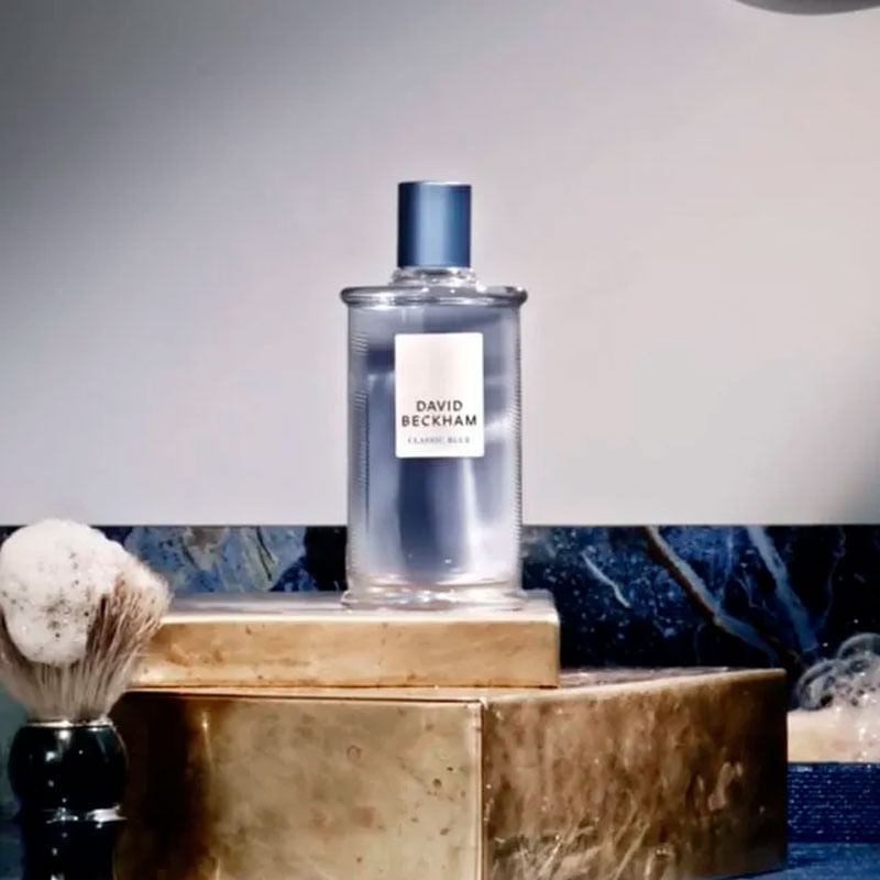 Encontraproduto.com.br - Kit Perfume David Beckham Classic Blue Masculino Eau de Toilette 50 ml + Nécessarie