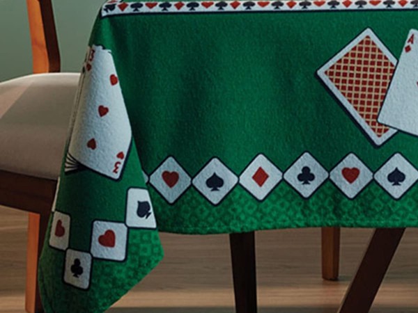 Encontraproduto.com.br - Toalha de Mesa Quadrada Lepper 4 Lugares Aveludada 1,50m x 1,50m Baralho