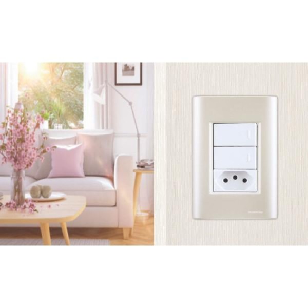 Encontraproduto.com.br - Espelho com 3 módulos giz 2x4 perola - tramontina