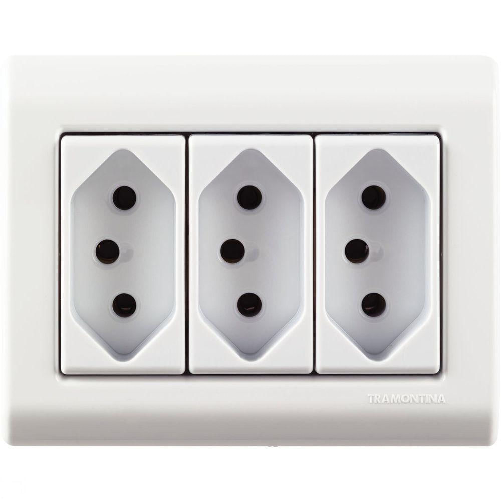 Encontraproduto.com.br - Caixa Com Tampa 3 Tomadas 2P+T 10A/250V