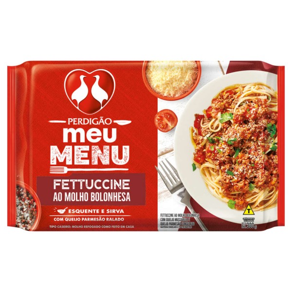 Fettuccine ao Molho Bolonhesa com Queijo Parmesão Ralado Perdigão Meu Menu Pacote 300g