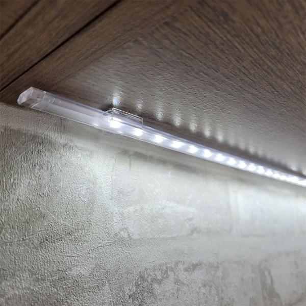 Encontraproduto.com.br - Luminária Barra com Fita de LED 115cm para Cozinhas Madesa