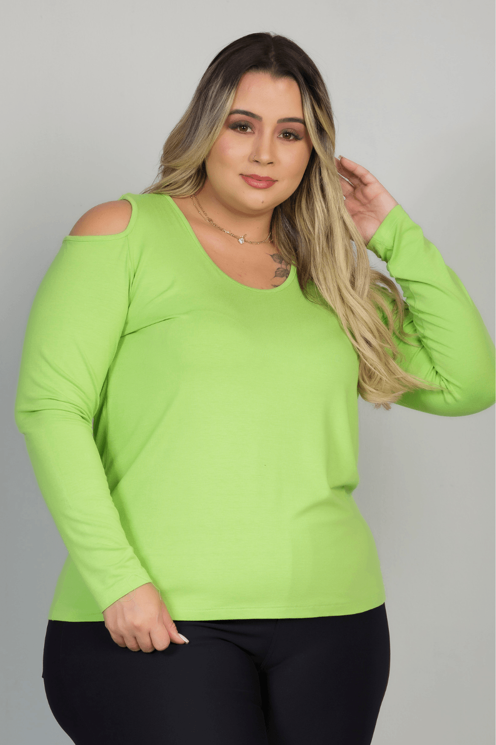 Encontraproduto.com.br - Blusa Manga Longa Bella Verde Plus Size