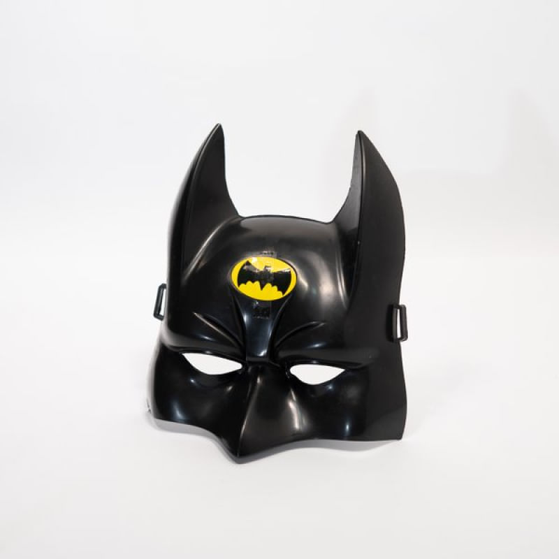 Encontraproduto.com.br - Boneco Batman Cavaleiro Das Trevas Articulado C/Máscara 26cm