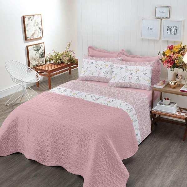 O jogo de cama pode mudar a cara do quarto? Sim! Com tecido 100% algodeatilde;o esse aqui vai te garantir maciez e conforto.