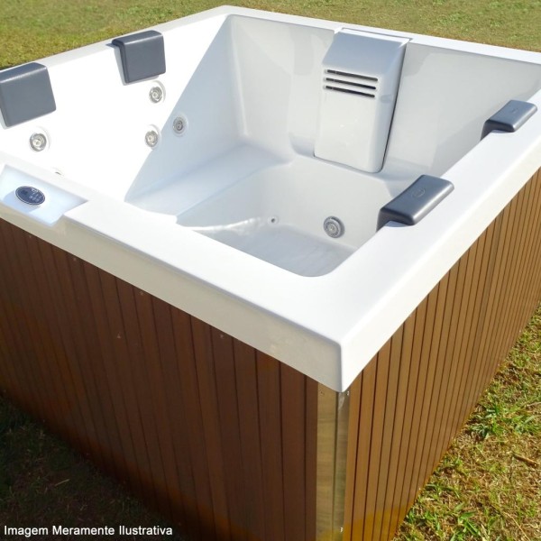 Encontraproduto.com.br - Banheira Spa Hidromassagem J170 170x170x89cm para 4 Pessoas com Aquecedor sem Fechamento - Jacuzzi®