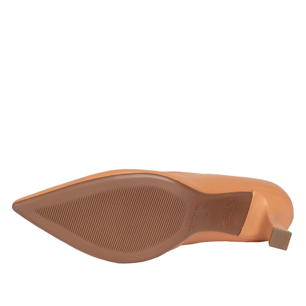 Encontraproduto.com.br - Sapato Scarpin Feminino Bebecê com Salto Taça Bege