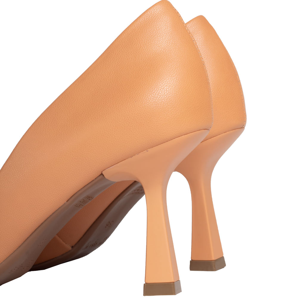 Encontraproduto.com.br - Sapato Scarpin Feminino Bebecê com Salto Taça Bege