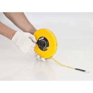 Encontraproduto.com.br - Trena fibra 30mx12,5mm longa fechada - Vonder