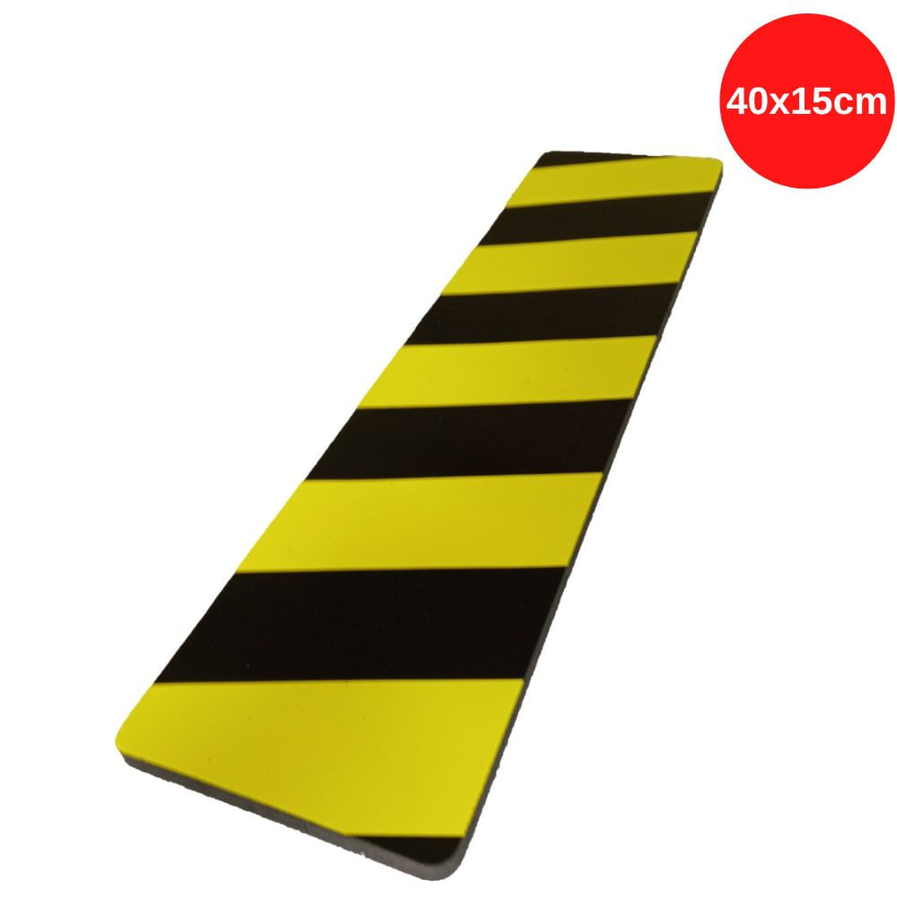 Encontraproduto.com.br - Protetor de Porta Zebrado em EVA 10mm 40 x 15cm com Adesivo