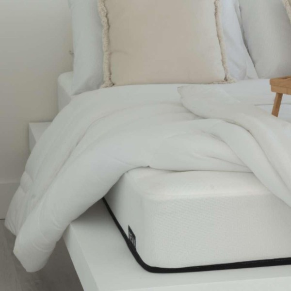 Encontraproduto.com.br - Colchão Solteiro Keva Molas Ensacadas Wide (24x88x188) Branco