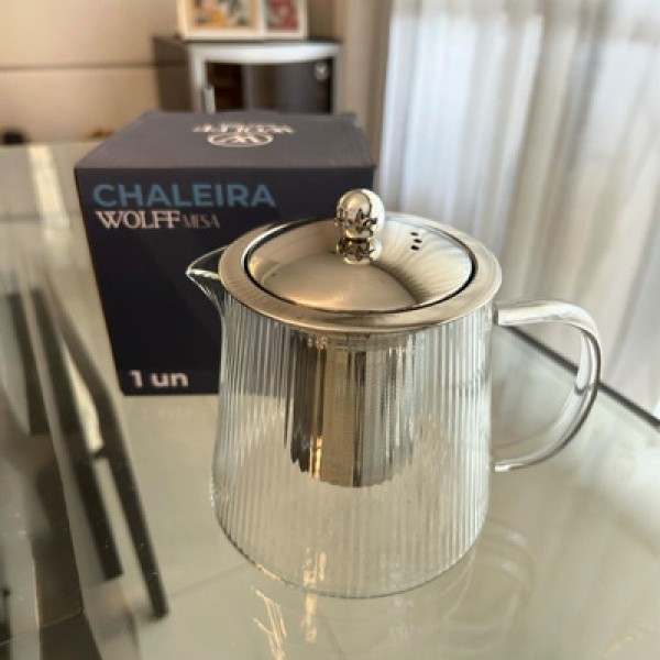 Encontraproduto.com.br - Chaleira de Vidro Borossilicato Resistente ao Calor com Difusor de Aço Inox Lines 750ml - Wolff