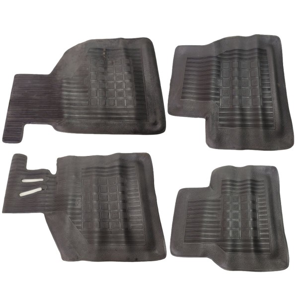 Encontraproduto.com.br - Jogo Tapete Borracha Preto Brasilia 73 82 Adan