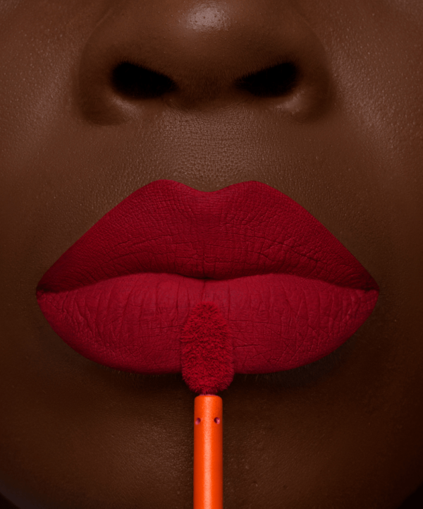 Encontraproduto.com.br - Batom Líquido Matte Mari Maria Ginger Glow Red Carpet 4 ml