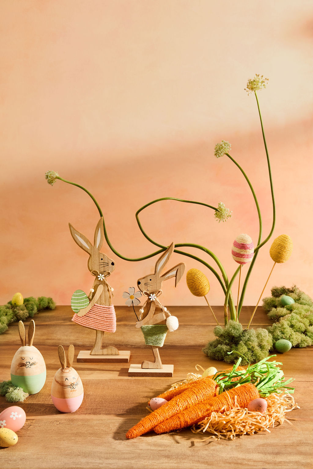 Encontraproduto.com.br - Kit de Enfeite de Ovos Egg Plástico Amarelo com 4 Peças - ACASA