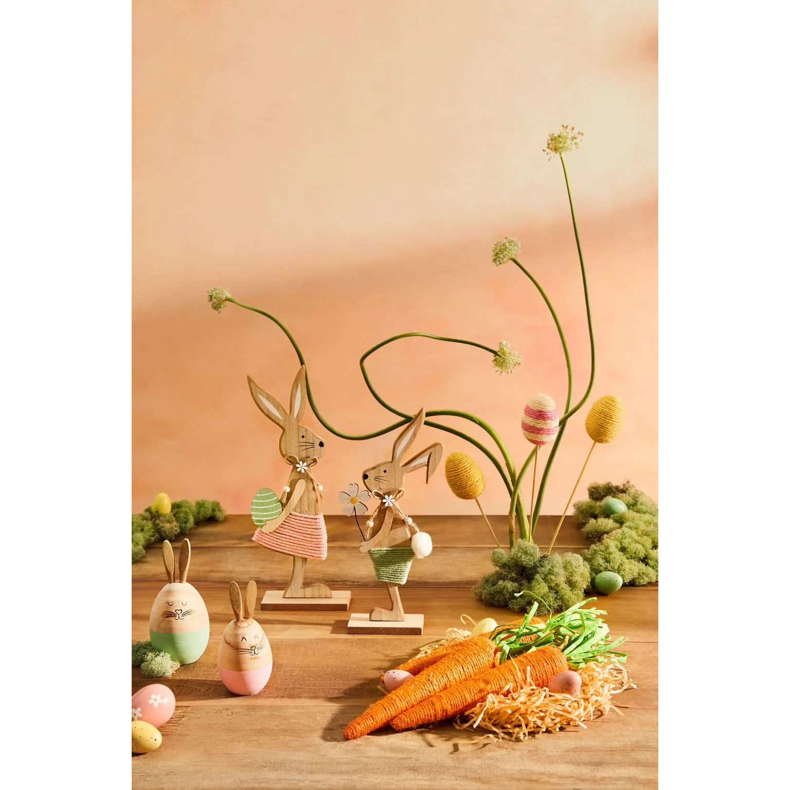 Encontraproduto.com.br - Kit de Enfeite de Ovos Egg Plástico Amarelo com 4 Peças - ACASA