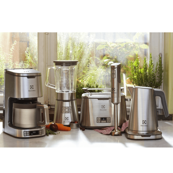 Encontraproduto.com.br - Mixer Expressionist Electrolux IBP50 com mini processador e batedor de claras 127V