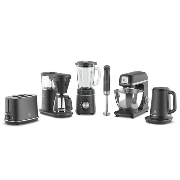Encontraproduto.com.br - Cafeteira Elétrica Electrolux automática preta Expert com Tecnologia PerfectSense (CMP70) - 220V