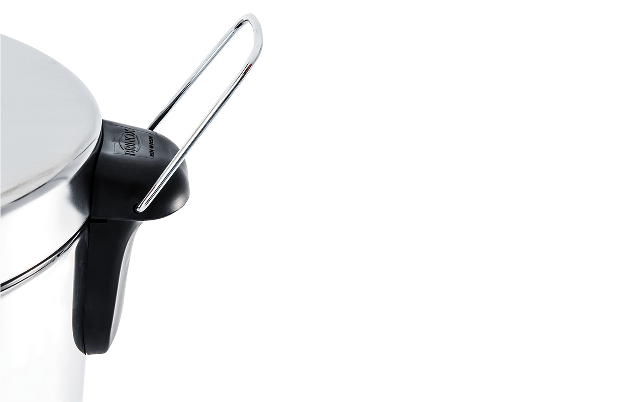 Encontraproduto.com.br - Lixeira Brinox aço inoxidável para cozinhas, escritórios, recepções e banheiros - pedal e balde 30L - Linha Decorline