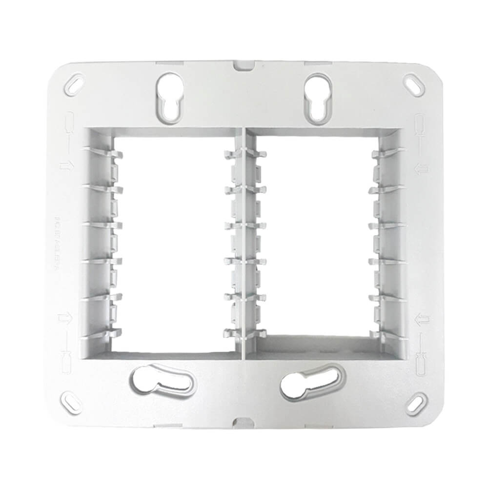 Encontraproduto.com.br - Placa para 6 Modulo Alumbra 4X4 com Suporte Branca