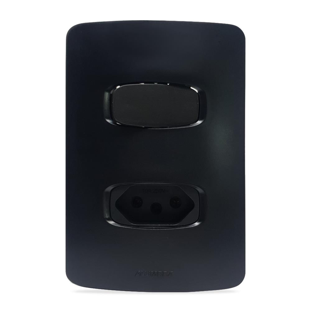 Encontraproduto.com.br - Interruptor Alumbra 4x2 Simples + Tomada Padrão com Placa 20A NBR Gracia Maxx Preto